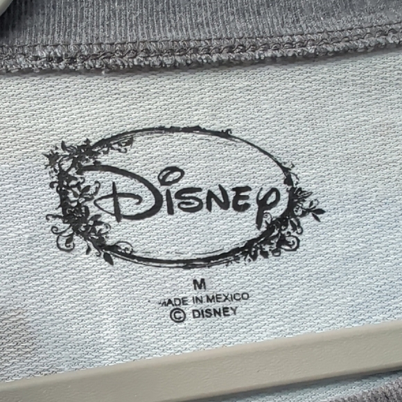 Disney Peter Pan and Wendy Long Sleeve Size M - Picture 2 of 3